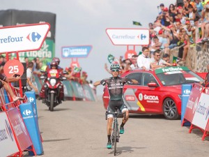 Rafał Majka wygrywa etap na Vuelta a Espana
